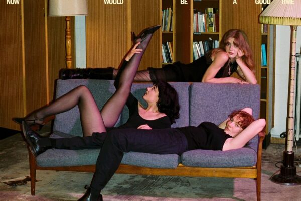Folk Bitch Trio - Cathode Ray - BestNewMusic2025 - New Music 2025 > Q2 > W20